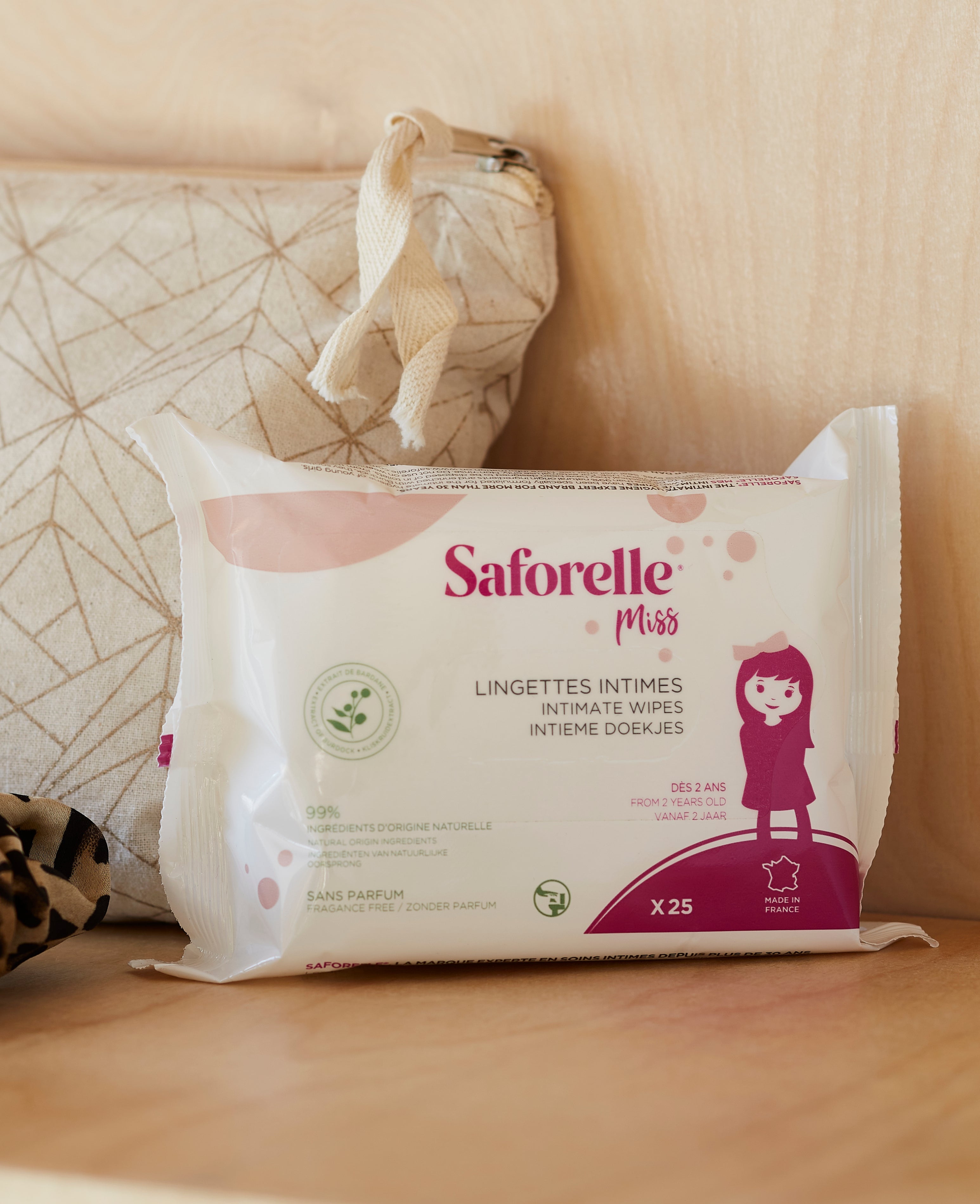 Lingettes Saforelle miss soins intimes pour toilette intime, hydrate et apaise, pour peau normale et sensible x25, 99% d&