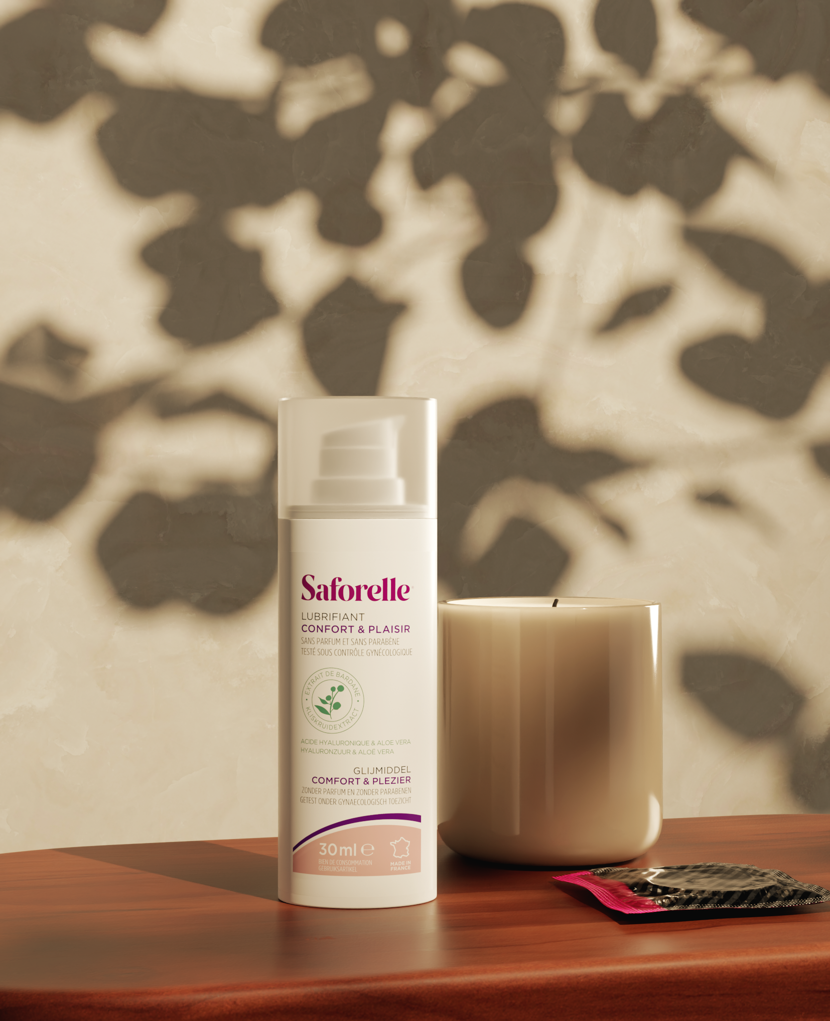 Lubrifiant intime Saforelle Confort &amp; Plaisir pour le confort intime et la sécheresse vaginale, compatible préservatifs